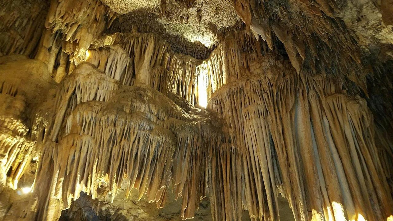 attraction-bridal-cave